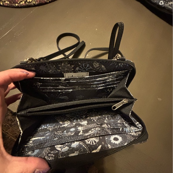 The Sak Sakroots large smartphone crossbody - Picture 4 of 4